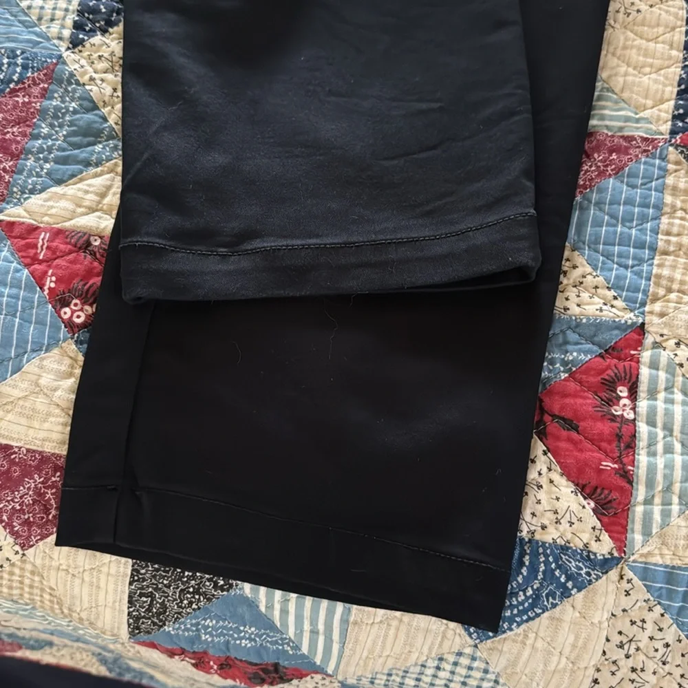 Intro Love the Fit from Dillards pant.  Straight front w/pockets.  Black Size 12 - Picture 5 of 5